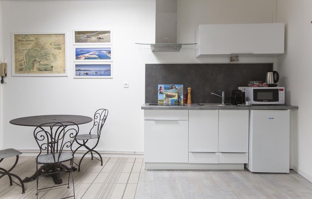 Une Chambre Chez Dupont Bordeaux Szoba fotó
