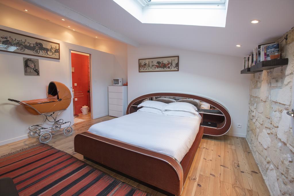 Une Chambre Chez Dupont Bordeaux Szoba fotó