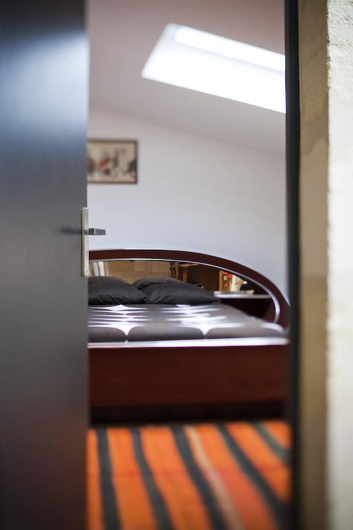 Une Chambre Chez Dupont Bordeaux Szoba fotó